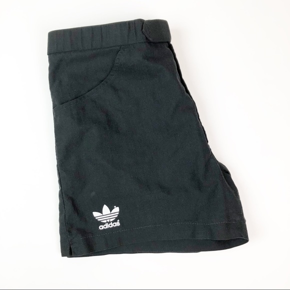 adidas Pants - Adidas Black Cotton Elastic/Zip Active Shorts